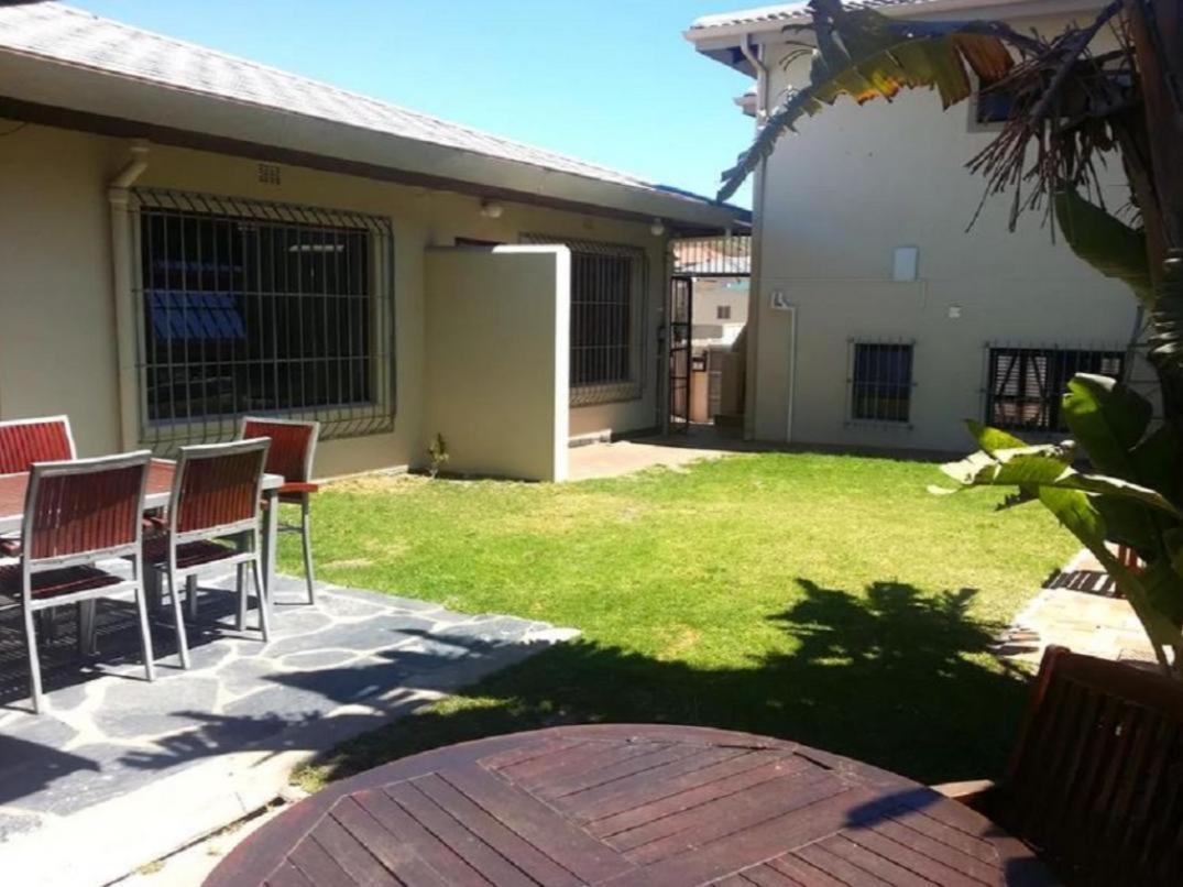 12 on Beach Guest House Saldanha Bay Exterior foto