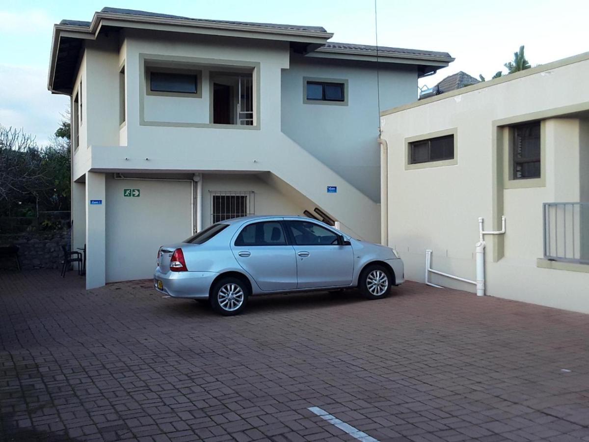 12 on Beach Guest House Saldanha Bay Exterior foto